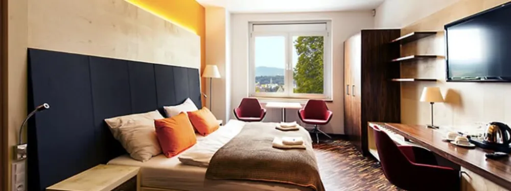 Antonie Hotels s.r.o. (28237978)