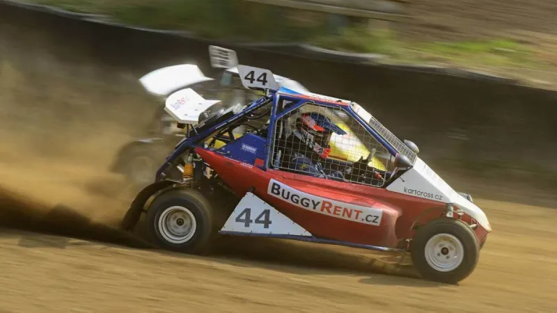 † Jízda v závodní buggy v Sedlčany †