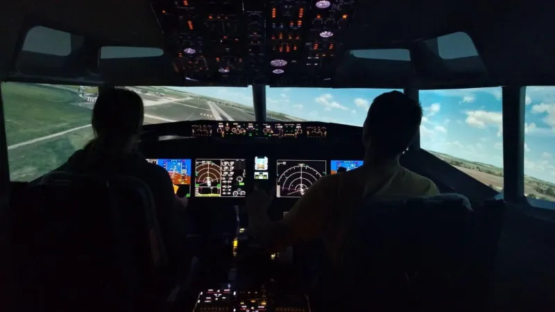 † Zalétej si na simulátoru letounu Boeing 737Max 40 min †