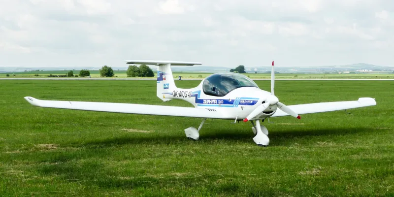 Pilotem na zkoušku letadla Zephyr 2000 - 50 min