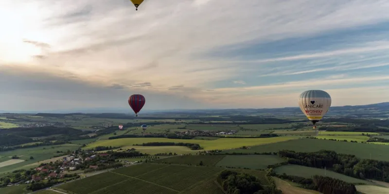 Přelet hor na palubě balonu