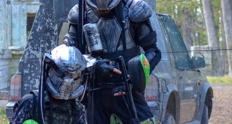 † Paintball - Predator HUNT, lov začíná †