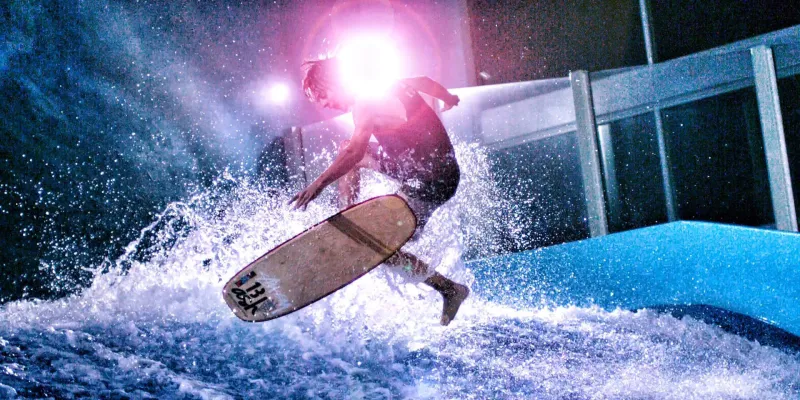 † Nauč se surfing na trenažeru vč. instruktáže †